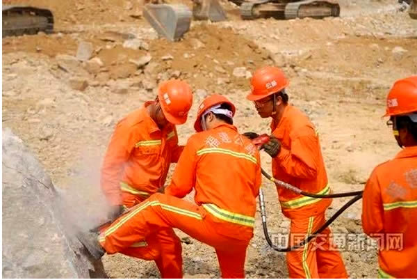 1506998929520967.jpg 圖片關鍵詞